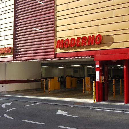 Appartamento Vicino Al Porto, Con Parcheggio Livorno Luaran gambar